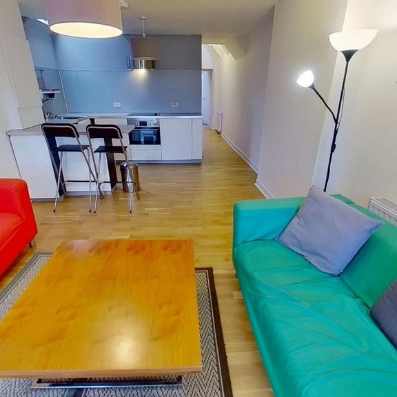 2 bedroom flat to rent - Photo 1