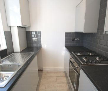 3 bedroom maisonette to rent - Photo 1