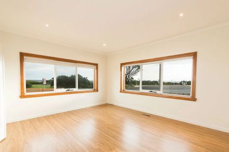 WATER VIEWS | PREMIUM BAYSIDE LOCATION! - Photo 3