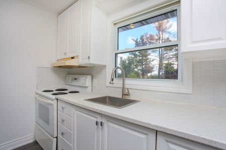 For Lease - 387 Edgehill Drive, Barrie, Ontario - Photo 3