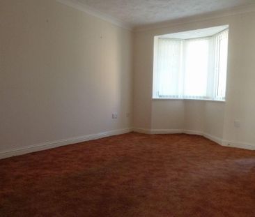 2 bedroom end of terrace house to rent - Photo 1