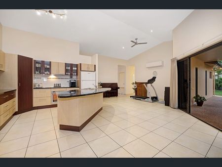 15 Calliandra Court, Mount Louisa QLD 4814 - House For Rent | Domain - Photo 4