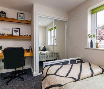 Bed Ensuite Flat, LN1 - Photo 6