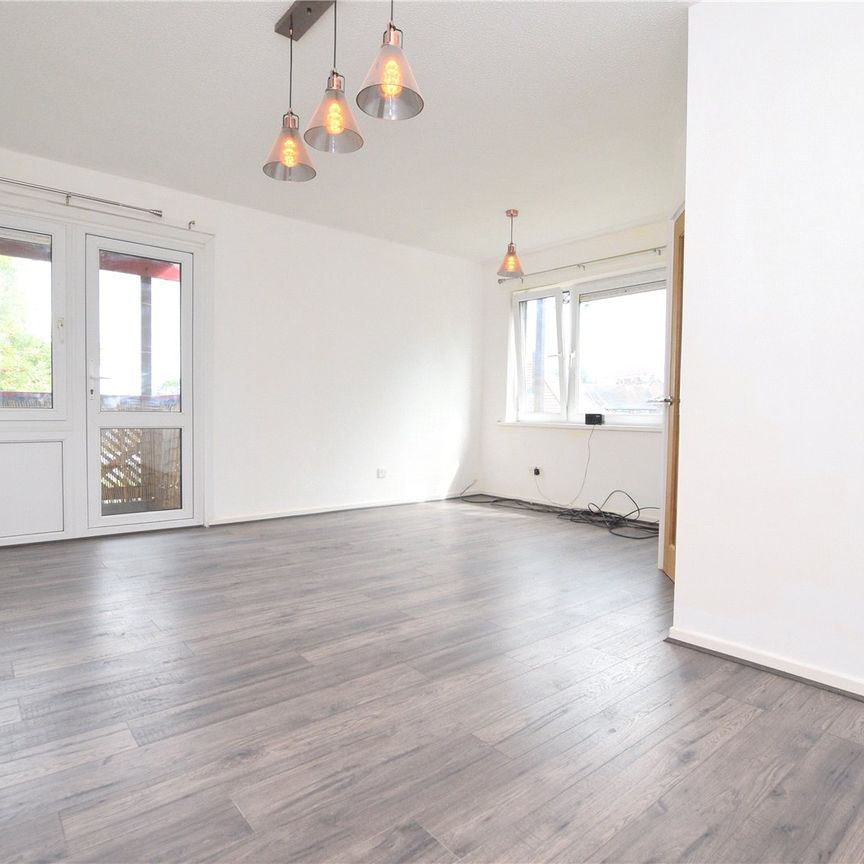 47, Newhall Green, Leeds, LS10 3RT - Photo 1