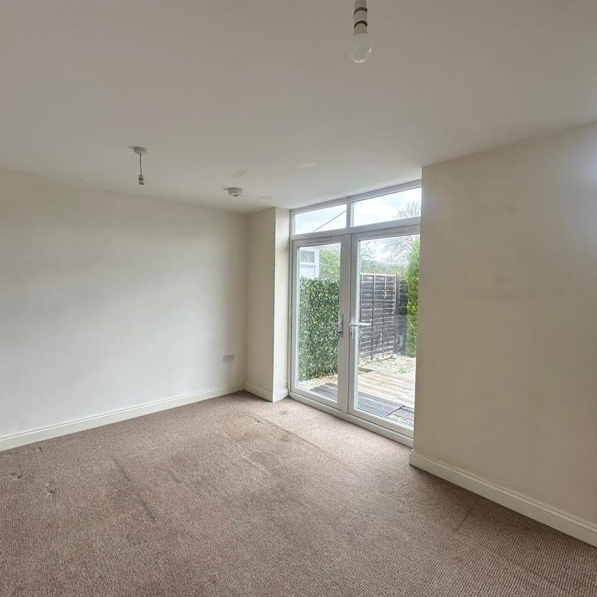 Morsefield Lane, Redditch - Photo 1