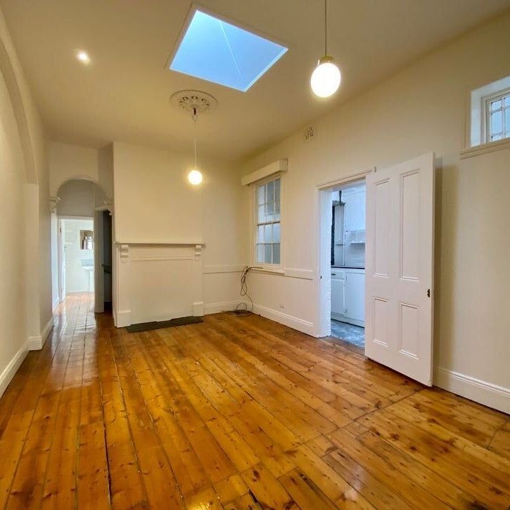 Carlton North - Photo 1