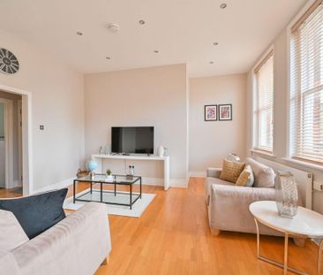 1 bedroom flat to rent - Photo 2