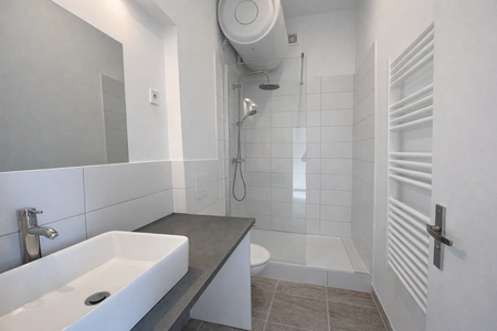 Location Appartement 2 pièces 42m² MARSEILLE 4ème - Photo 2