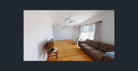 MODERN 3 BEDROOM HOME WITH LARGE SHED - Photo 3