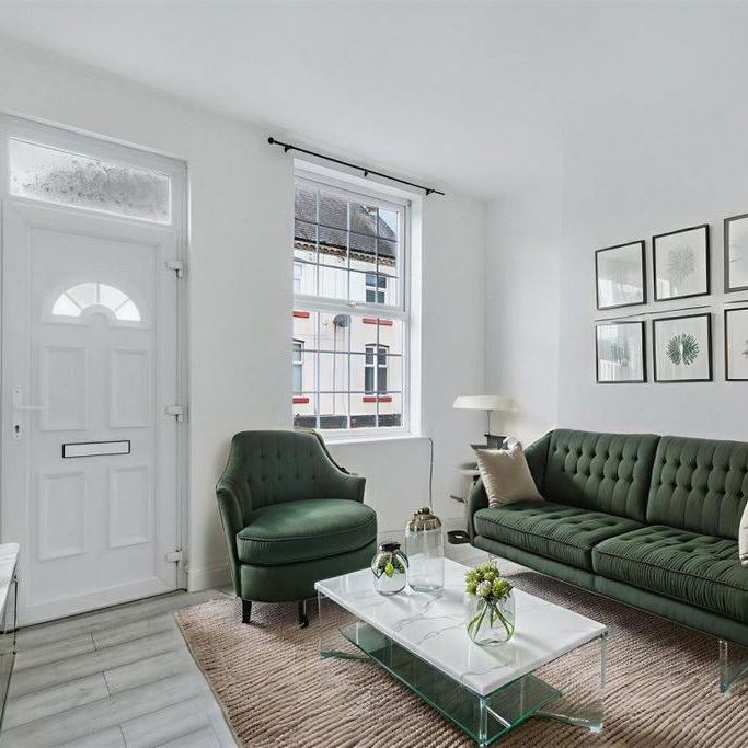 2 bedroom terraced house to rent - Photo 1