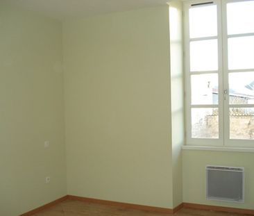 Location appartement 3 pièces, 70.00m², Fontenay-le-Comte - Photo 1