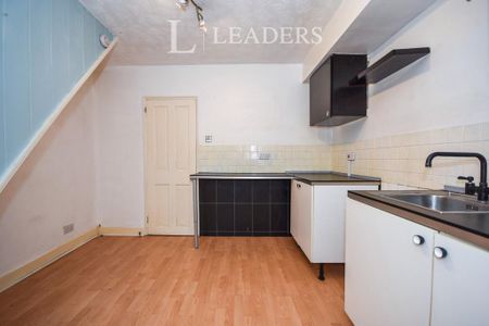 2 bedroom terraced house to rent - Photo 5