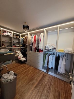 Vila,zona Buzaului Mobilata utilata nou - Fotografie 1