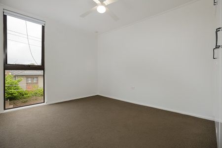 18/55 Union Street, Windsor VIC 3181 - Photo 2