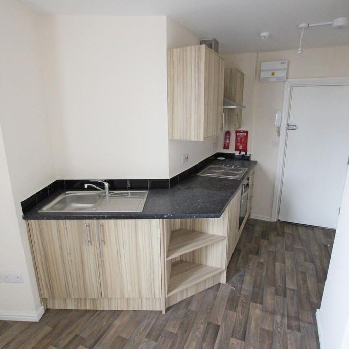 Studio to rent - Photo 1