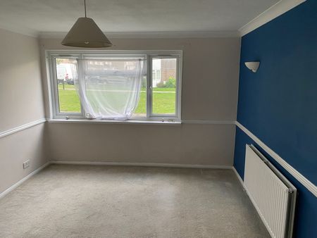 2 Bed Maisonette, Chester Street, RG30 - Photo 3