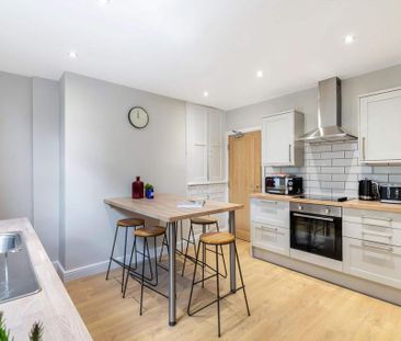 6 bedroom house to rent - Photo 3