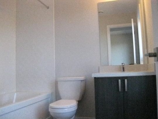 For Lease - 6705 CROPP Street Unit# 34, Niagara Falls, Ontario - Photo 1