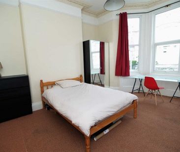 8 Bed - Beaumont Road, Plymouth - Photo 6