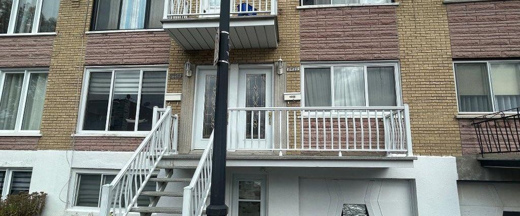 Haut duplex 5 1/2 a anjou - Photo 1