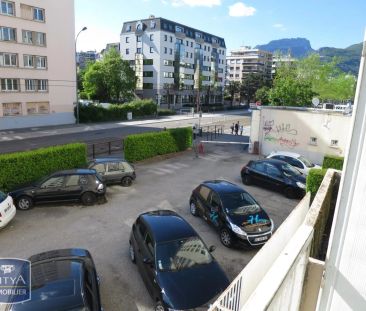 Appartement à louer 3 pièces 53.04m² - Photo 2