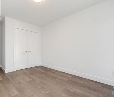 842 MAPLEWOOD Avenue Unit A, Ottawa, Ontario K2B5V5 - Photo 1