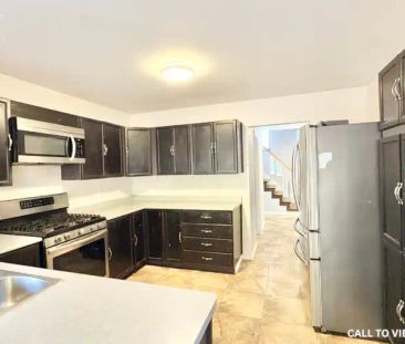1-16 Inwood Dr, Kanata, Ontario K2M 1Z5 | 16 Inwood Drive, Ottawa - Photo 1