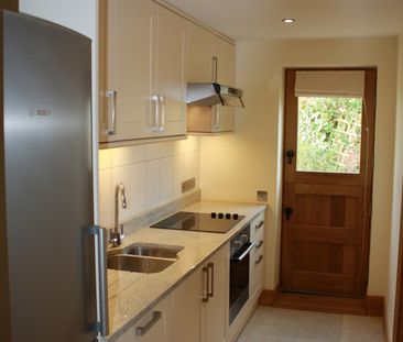 1 bed Bungalow - To Let - Photo 5