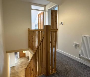 2 bedroom semi-detached bungalow to rent - Photo 3