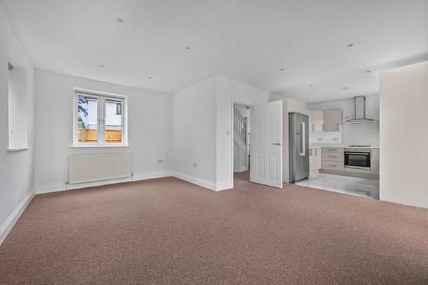 3 bedroom detached house to rent - Photo 1