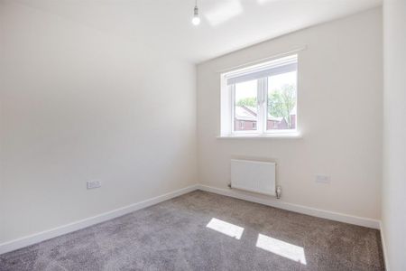 3 bedroom end of terrace house to rent - Photo 3
