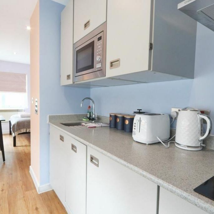 Studio to rent - Photo 1