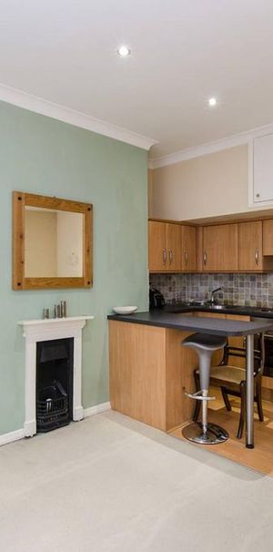 Studio to rent - Photo 1