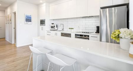 Modern Ground-Floor Apartment with Dual Access - Photo 4