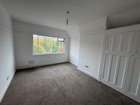 5 bedroom semi-detached house to rent - Photo 5