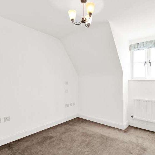 Middle Mead, Cirencester, Gloucestershire, GL7 - Photo 1