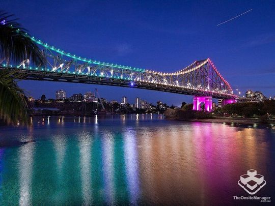 Unfurnished Two Bedroom Two Bathroom Apartment - Photo 1