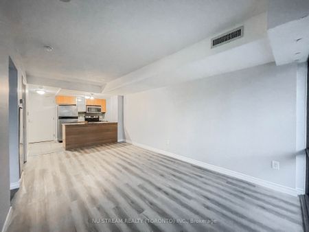 For Lease - 37 Grosvenor Street Unit# 1806, Toronto, Ontario - Photo 3