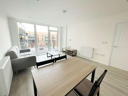 1 bedroom flat to rent - Photo 2
