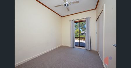 SPACIOUS FAMILY HOME IN A CONVENIENT LOCATION - Photo 5