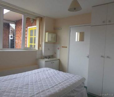 1 bedroom property to rent in Reading - Photo 2