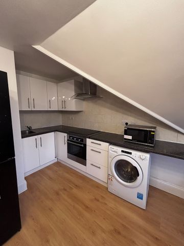 1 Bed Flat, Walm Lane, NW2 - Photo 3
