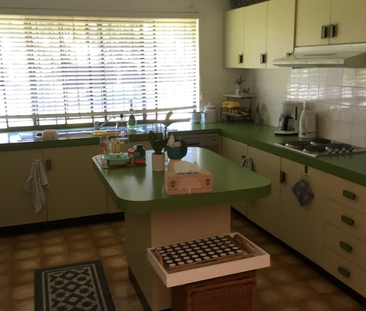 9 Baynes Street, Carindale, QLD - Photo 1