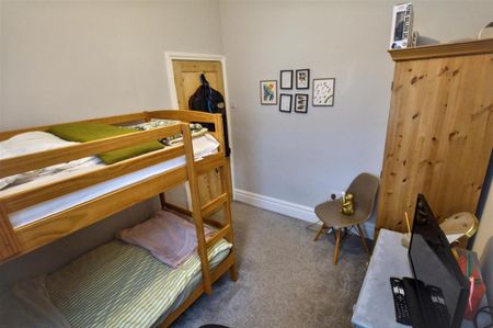 2 bedroom terraced house to rent - Photo 5