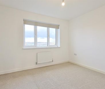 2 bedroom Semi-detached house to rent in Thorn Road, Blaydon-On-Tyn... - Photo 6