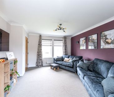 4 bedroom detached house to rent - Photo 4