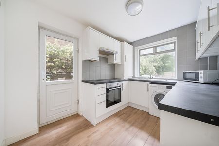3 Bed Flat, Harlesden, NW10 - Photo 5