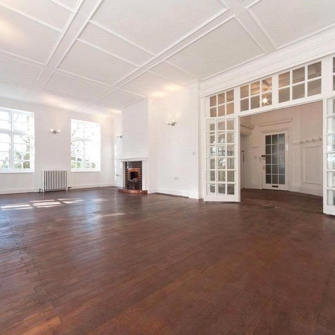 3 bedroom flat to rent - Photo 1