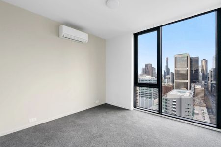 Stylish and Bright Two Bedroom Apartment! - Photo 2