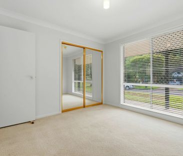 Light & Bright Family Home - Photo 2